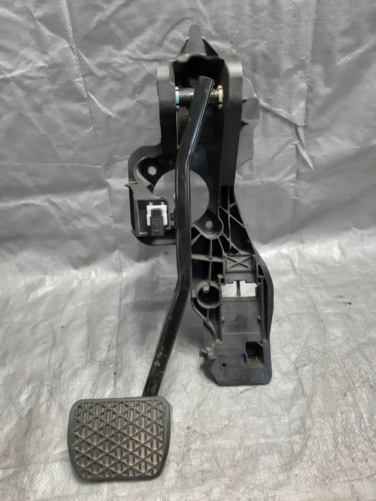 Mercedes GLB X247 PEDAL freno AUTOMAT