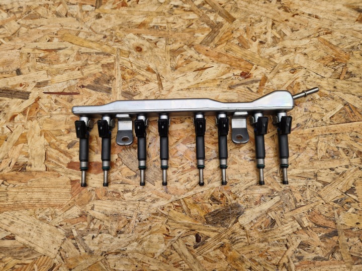 Einspritzdüse Kraftstoffverteiler Einspritzleiste RENAULT ARKANA CAPTUR II 1.6 E-TECH