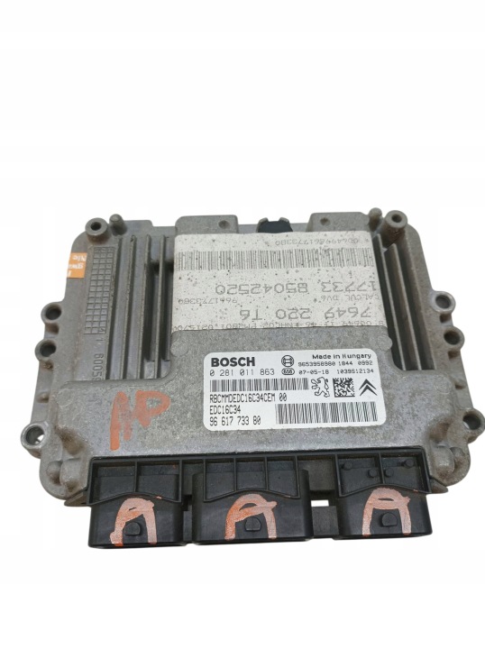 Bedienteil DES MOTORS 0281011863 9661773380 1.6 HDI 90KM Peugeot 307 und