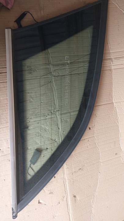FENSTER Karoserie links heck KOMBI MERCEDES C KLASE W204 07-14 R.