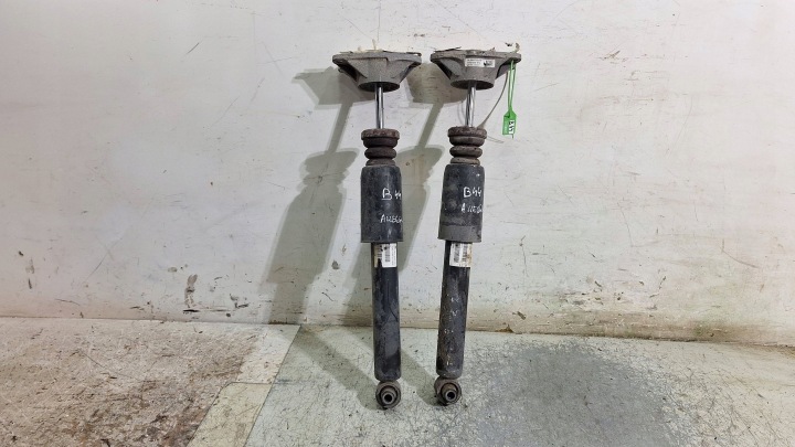STOSSDÄMPFER RECHTS LINKS HECK KPL 6873822 BMW 3 F31 F32 F33 LCI