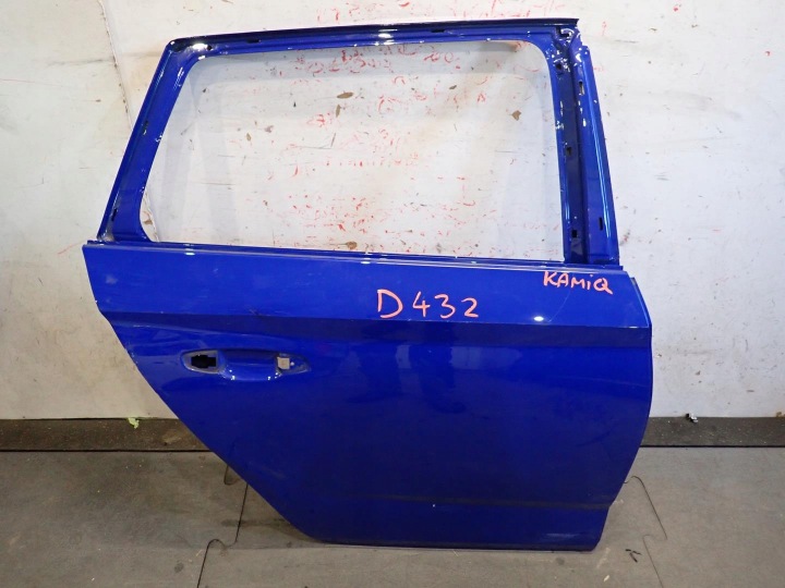 dvere zadok zadné pravé SKODA KAMIQ 2019- 658833312A