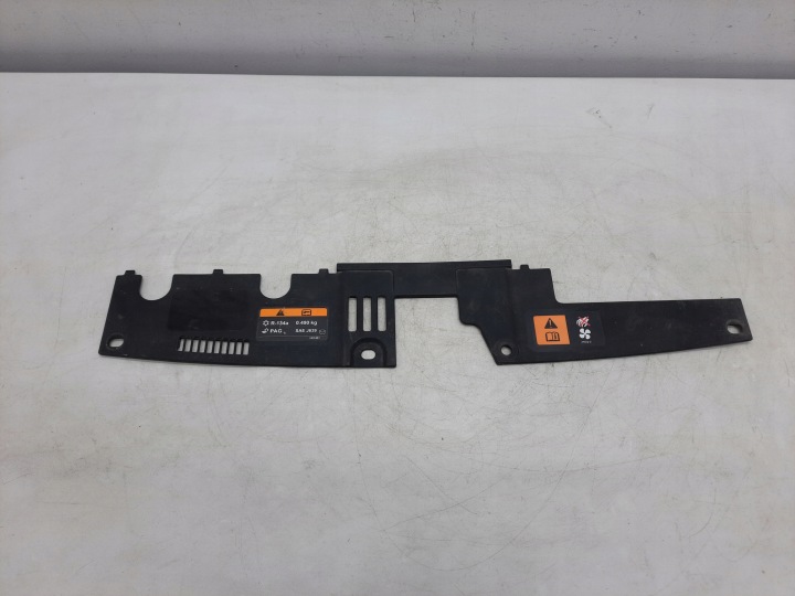 MAZDA 3 III BM 13- Blende Abdeckung öv, szíj vorne Original