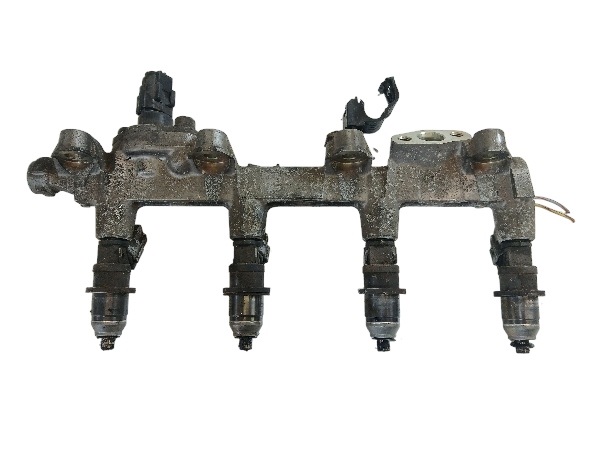 MITSUBISHI CARISMA VOLVO S40 V40 1.8 GDI vstrekovacia rampa E7T05071