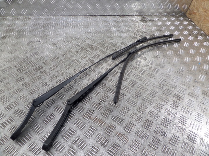 ramienka stieračov SEAT IBIZA V 6F1955409 6F1955410