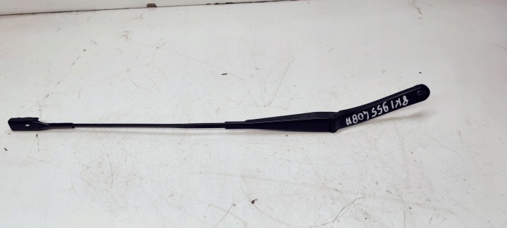 wiper arm right AUDI A4 B8 EU 8K1955408A