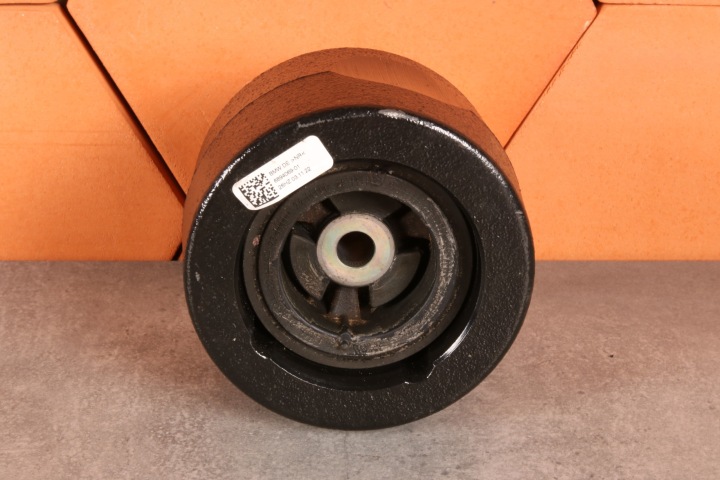 BMW i7 G70 xDrive60 TLUMIK DRGAN WOZKA SANEK Renforts pare choc Arrière 26Hz 2500g 6894069