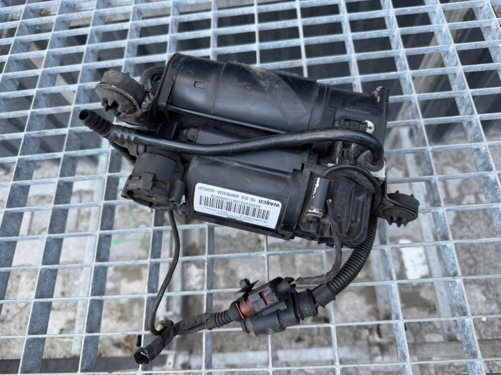 AUDI-A8 D3 -KOMPRESSORI SUSPENSIO 15.1550-0021.2 4