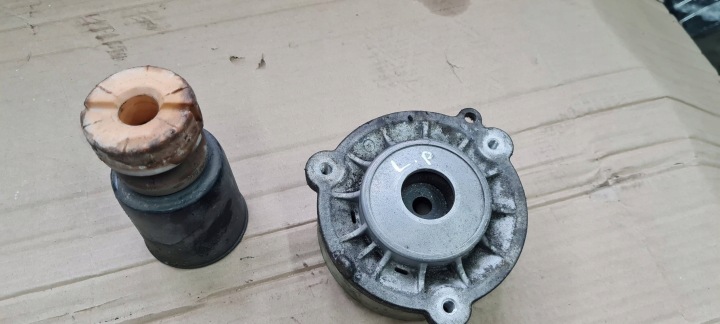 A4 B9 8W Airbag Adapter, Stecker GUMA des Stoßdämpfers vorne 8W0413333 A5 8W