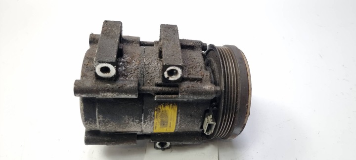 compressor of the air conditioning XS7H19D629CA FORD MONDEO MK2