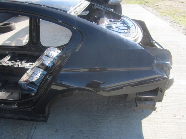 BMW 6 F06 GRAN Radhaus Längsträger links hinten Kotflügel links hinten Gurten 7295237