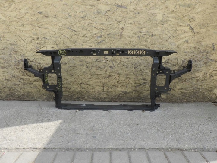 HYUNDAI I30 III 3 17- 64105-G4120 Schlossträger Versteifung