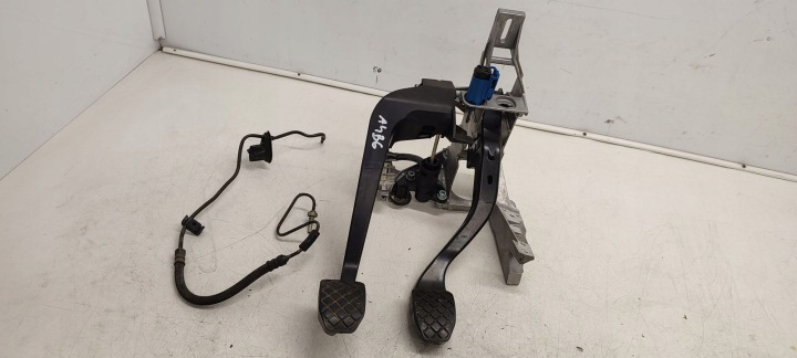 Pedal Pédales, Pédale Embrayage Frein Conduit pieces tuyaux Audi A4 B6 1,6 8V MPI