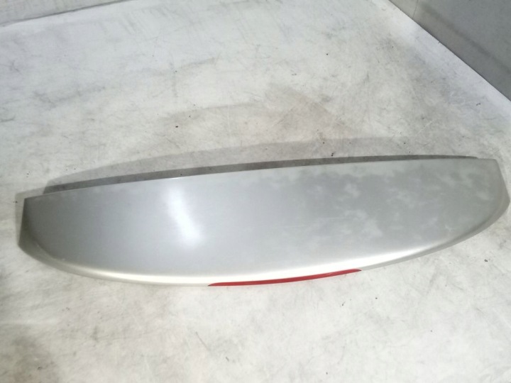 Toyota Avensis T25 lift kombi spoiler lotka heckklappe heck 1C0 76085-05050