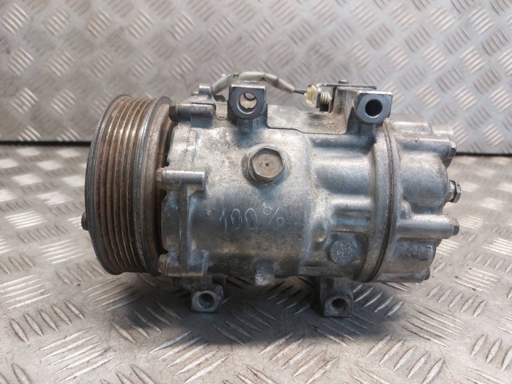 compressor compressor; of the air conditioning VOLVO C30 and 2.0 HDI 3M5H-19D629-HE