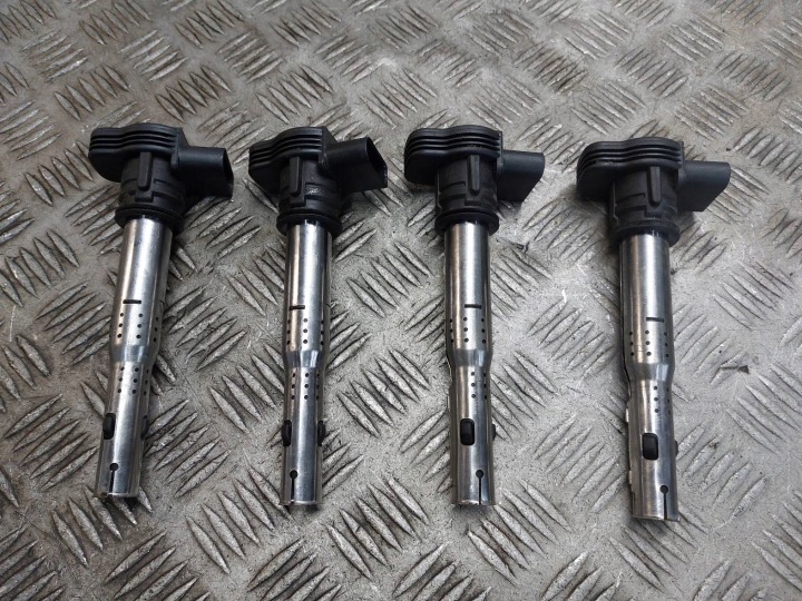 cievka zapaľovanie KOMPLET AUDI A5 8T 2.0 TFSI U5015