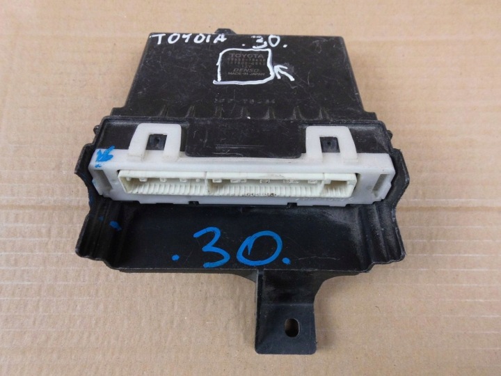 LEXUS NX300H UNITÉ DE CONTRÔLE CLIMATISATEUR AIR CONDITIONNÉ MODULE KLIMY 8865078040