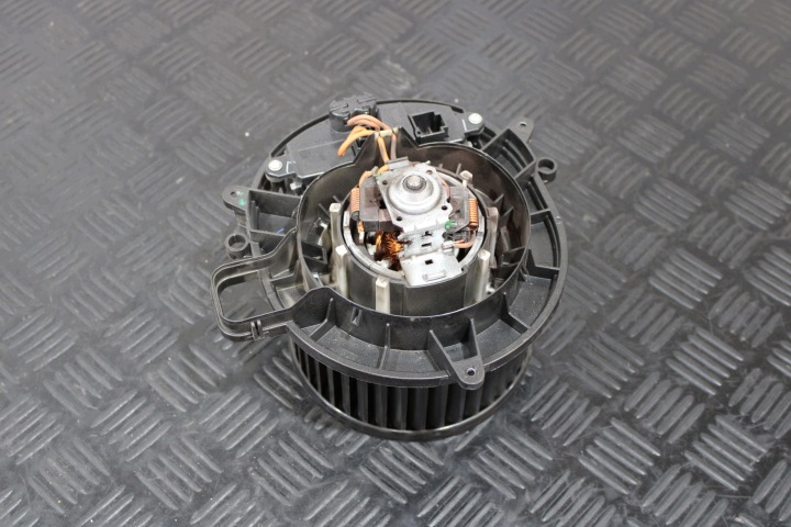 heating fan of the heating BMW 3 F30 F31 KOMBI LIFT LCI