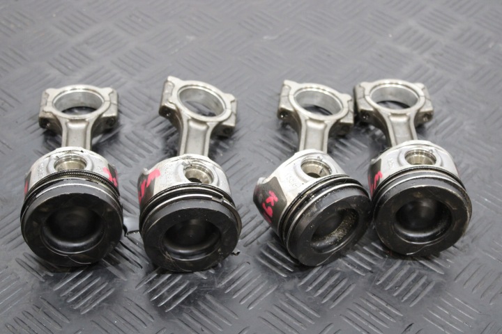 pistons connecting rods K9K 464 MERCEDES A-KLASA W176 LIFT K9K 1,5 CDI