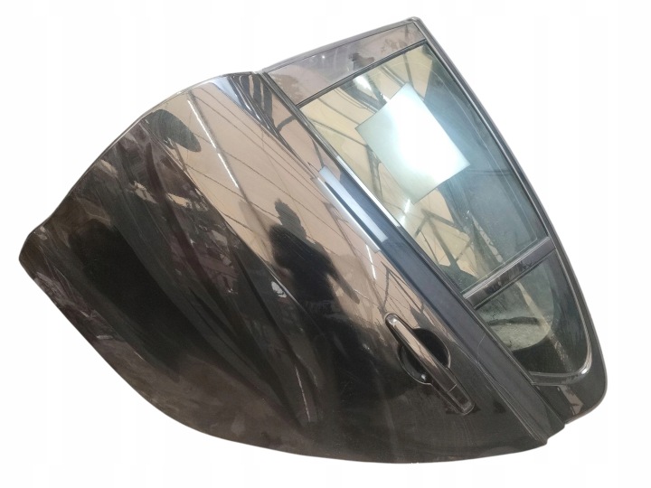 dvere ľavý zadok JAGUAR XE X760 (2015-2019) KOD LAKIERU PEC EBONY BLACK