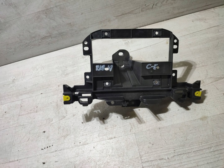 Opel Corsa E 2018 úchyt držiak radia