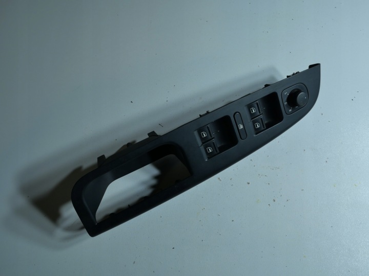 VW GOLF V control panel handle 1K3868049B