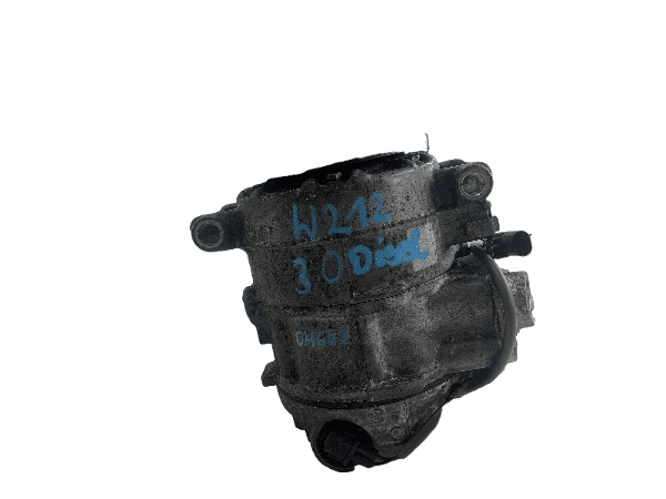 MERCEDES W212 E350 3.0 CDI compressor; compressor of the air conditioning