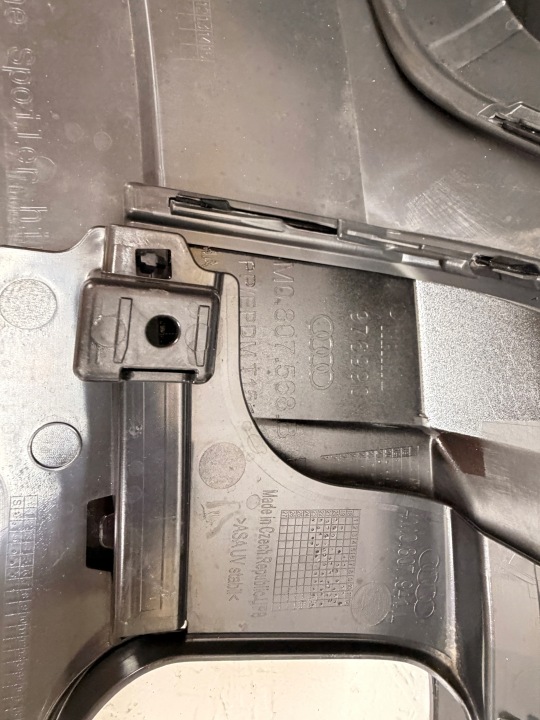 AUDI Q7 2 II 4M 4M0 LIFT 19- 2019- S REAINNE TAASKASUTUS AINULT MUSTA VÄRVI 16