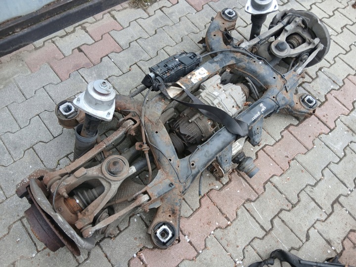 BMW X6 E71 E72 Fahrschemel träger Achsträger Vorderachsträger Achsträger PIASTY Querlenker heck