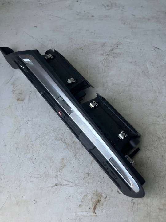 rešetka rešetka ventilacije srednja CITROEN C4 PICASSO II EUROPA CHROM #24