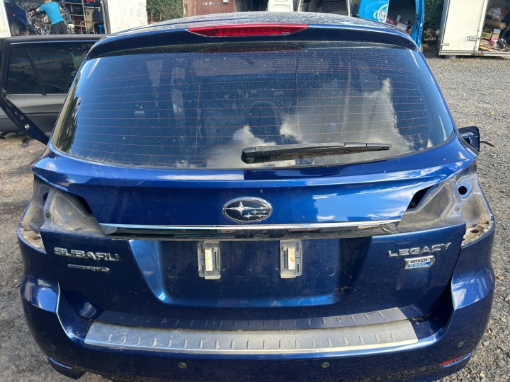 SUBARU LEGACY V KOMBI KOMBI heckklappe E8H
