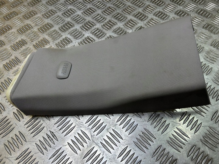 kryt dolní slupka B BMW 6 F06 Gran coupe 2013 7277123