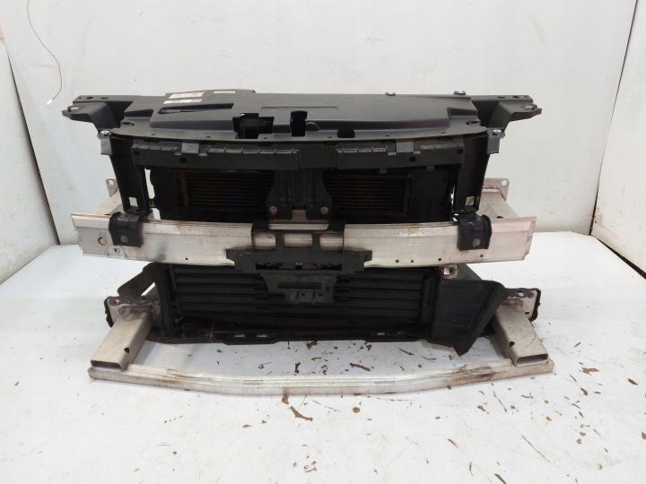 PEUGEOT 508 II 1.6 EH radiator komplet front body wall sider 9836490780