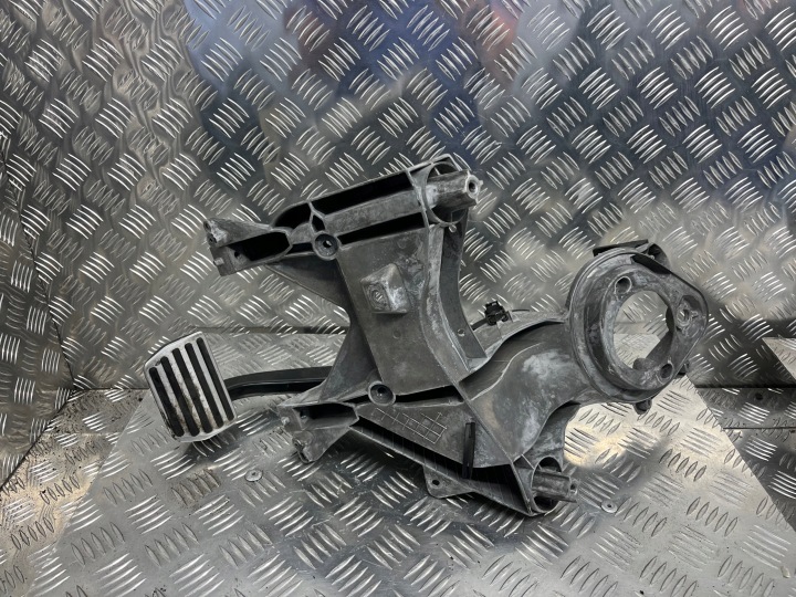 PEDAL Bremse VOLVO XC90 II 31682026