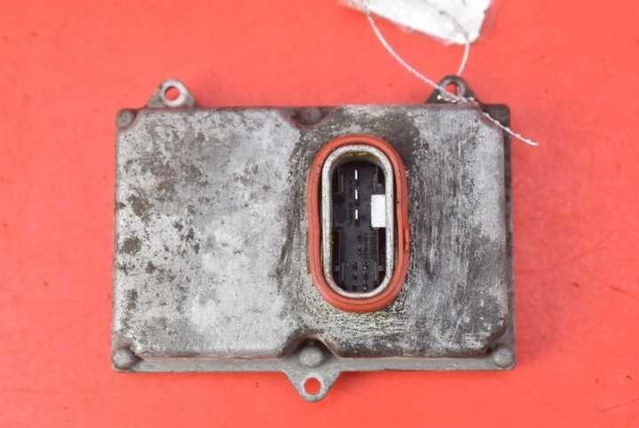 Module de rotation XENON Droite A0028202426 MERCEDES E-KLASA W211 02-06