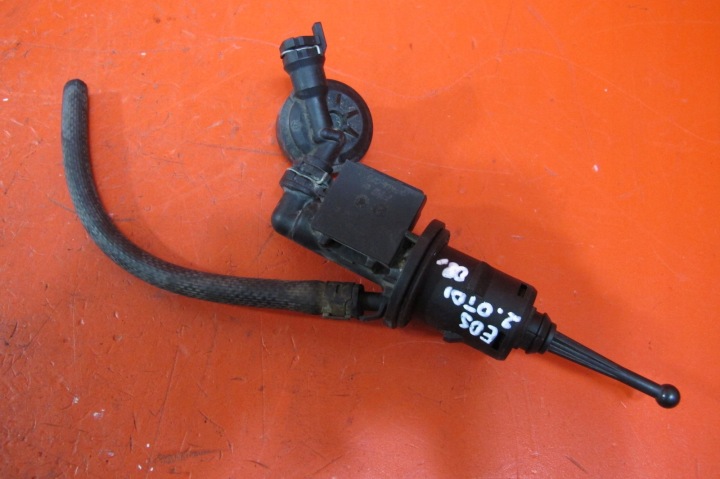 VW EOS 1F 2.0 TDI BMM pumpa pumpa kvačila radni cilindar kvačila 1K0721388E