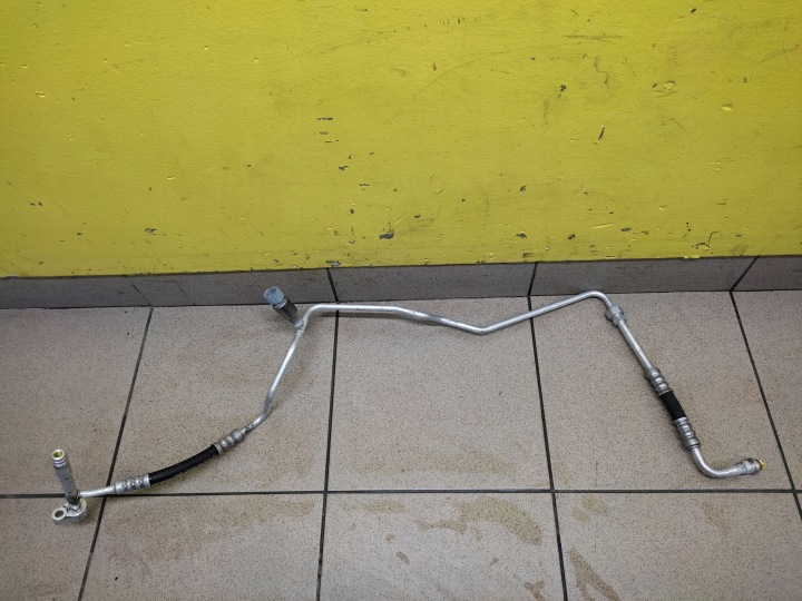 FORD FOCUS MK2 KOMBI 1.6 TDCI Conduit pieces tuyaux Tuyau Climatisateur air conditionné