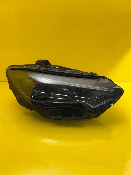 light right Mercedes EQE W295 A295 Full Led A2959062001
