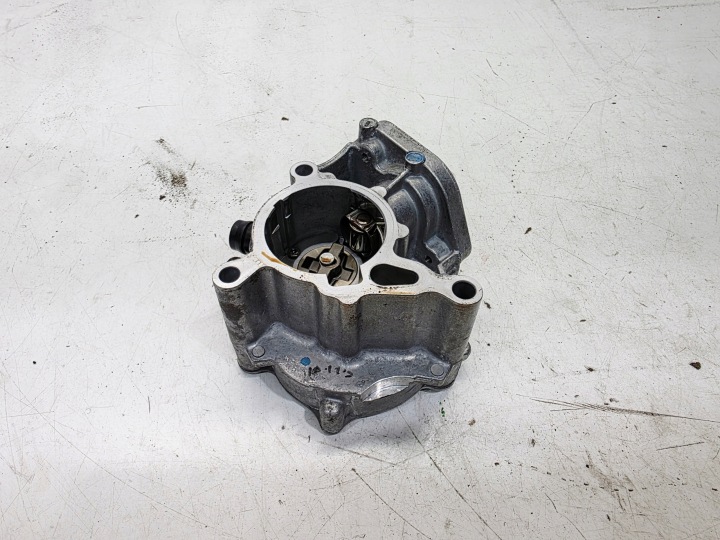 pump VACUM cover AUDI A4 B9 A5 Q5 FY 1.8 2.0 TFSI 06K145100BB