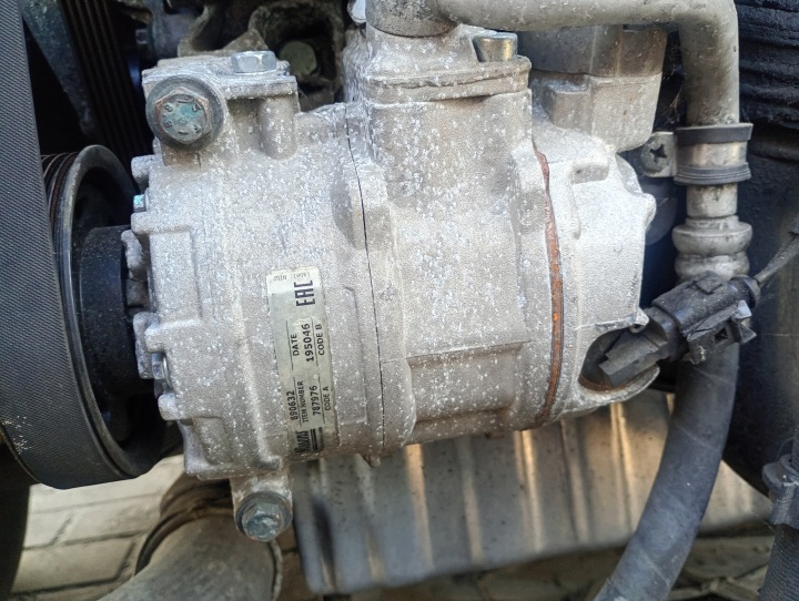 compresseur déshumidificateur d'air conditionné Audi A3 8P 03-12 2.0 TDI NISSENS 890632 78796