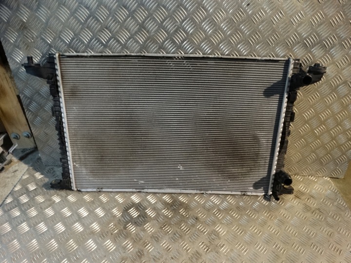 IDEALNA water cooler AUDI A6 A7 C8 4K 1