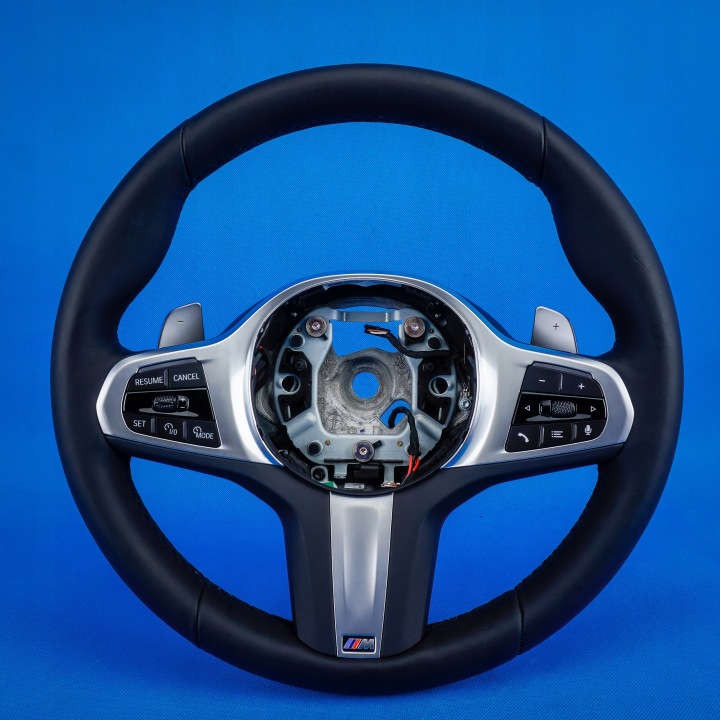 volant skorzana grzana m-packet BMW X5 G05 LCI X6 32305A4B4A7 5A4B4A7