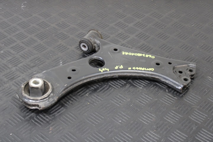 rameno pravý předek 068318010AE JEEP COMPASS II 2 1.4T