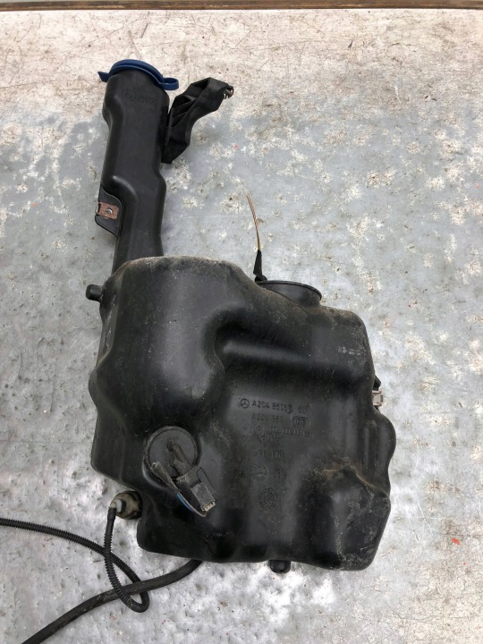 nadrzka ostrekovacov MERCEDES W212 KOMBI LIFT A2048601760