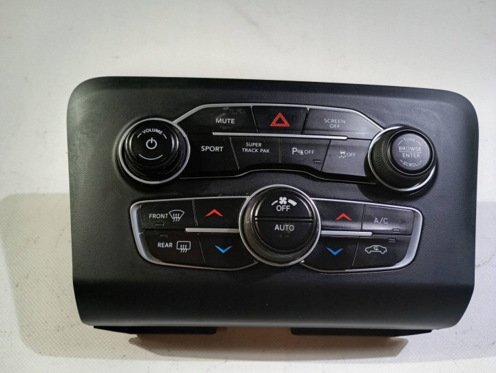 Panel regulation of the air conditioning air conditioning devices radia Dodge Charger 2015