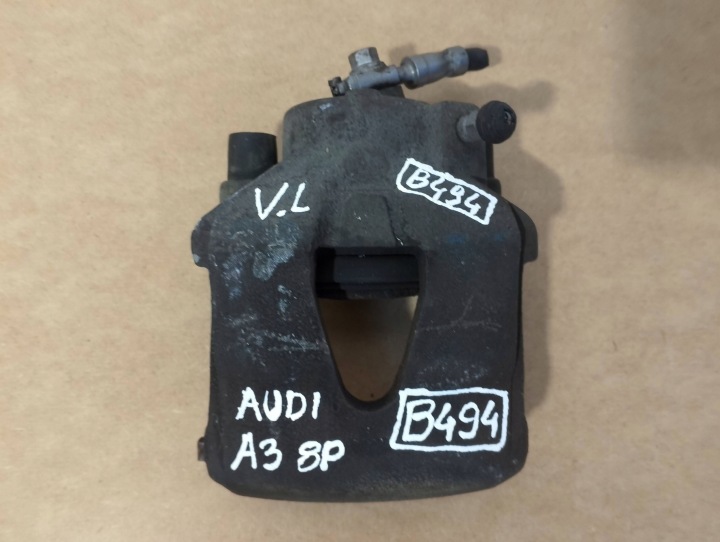 AUDI A3 8P Bremssattel Bremse Sattel vorne links 29283 (B494)