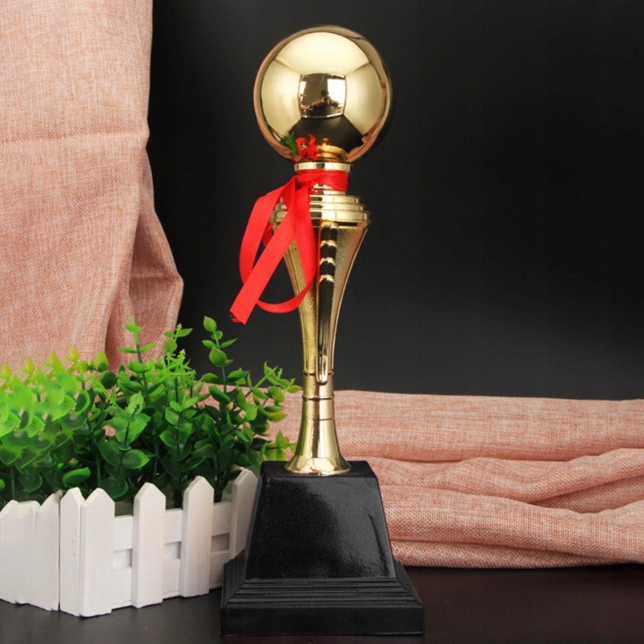 Трофей сферичний Великий кубок Kid Stuff Winner Award для спорту 33 см — фото 9