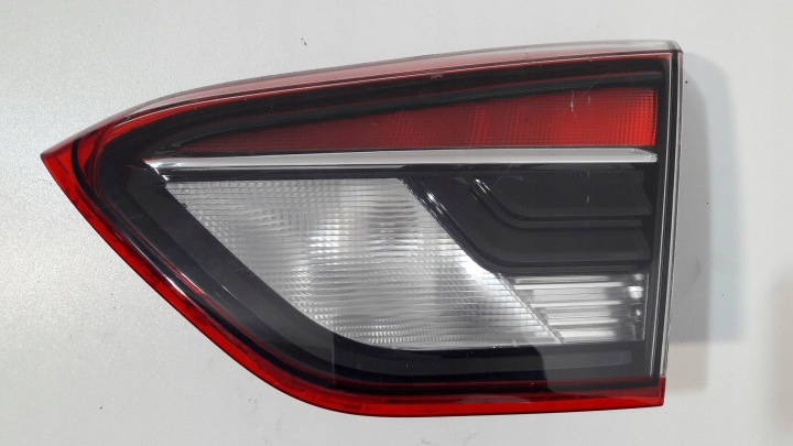 Opel Crossland 2016 licht hinten für die heckklappe R1Y02 (R167)