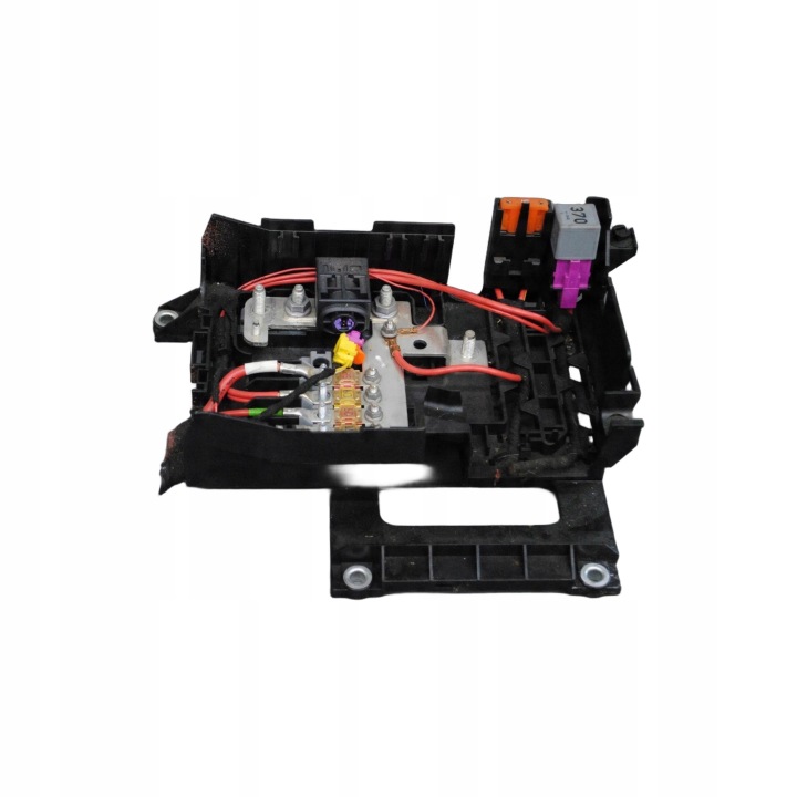Skrinka poistiek AUDI Q7 4L 7L0937548C