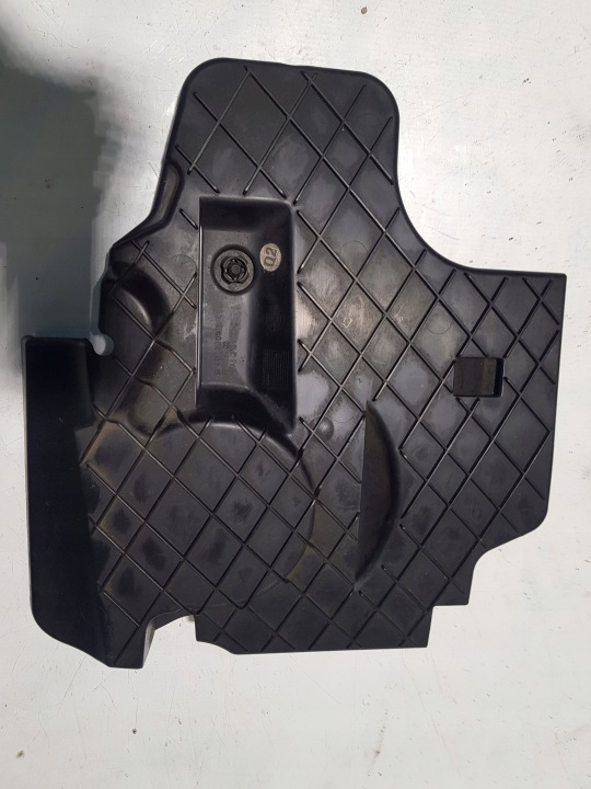 cover of the belt MERCEDES W204 W212 X204 W218 W207 651